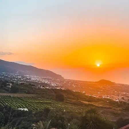 Σπίτι διακοπών Canarian With Terrace Surrounded By Garden - Alisios